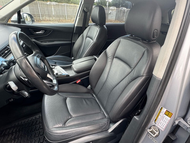 2017 Audi Q7 3.0T Premium Plus photo 6