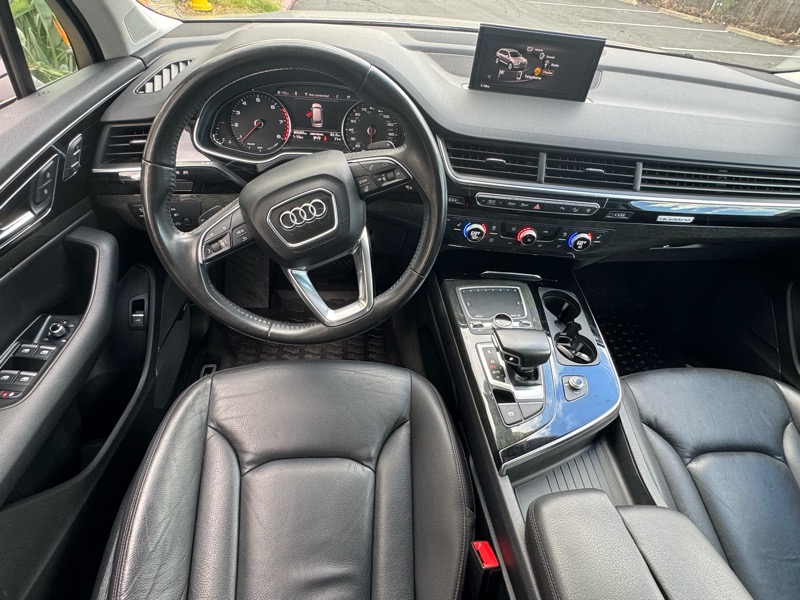 2017 Audi Q7 3.0T Premium Plus photo 9