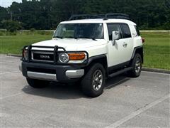 2013 Toyota FJ Cruiser  2013 Toyota FJ Cruiser