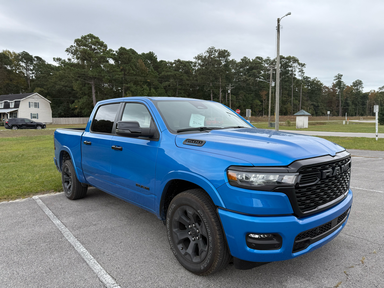 RAM 1500 Big Horn Crew Cab SWB 2WD 2025