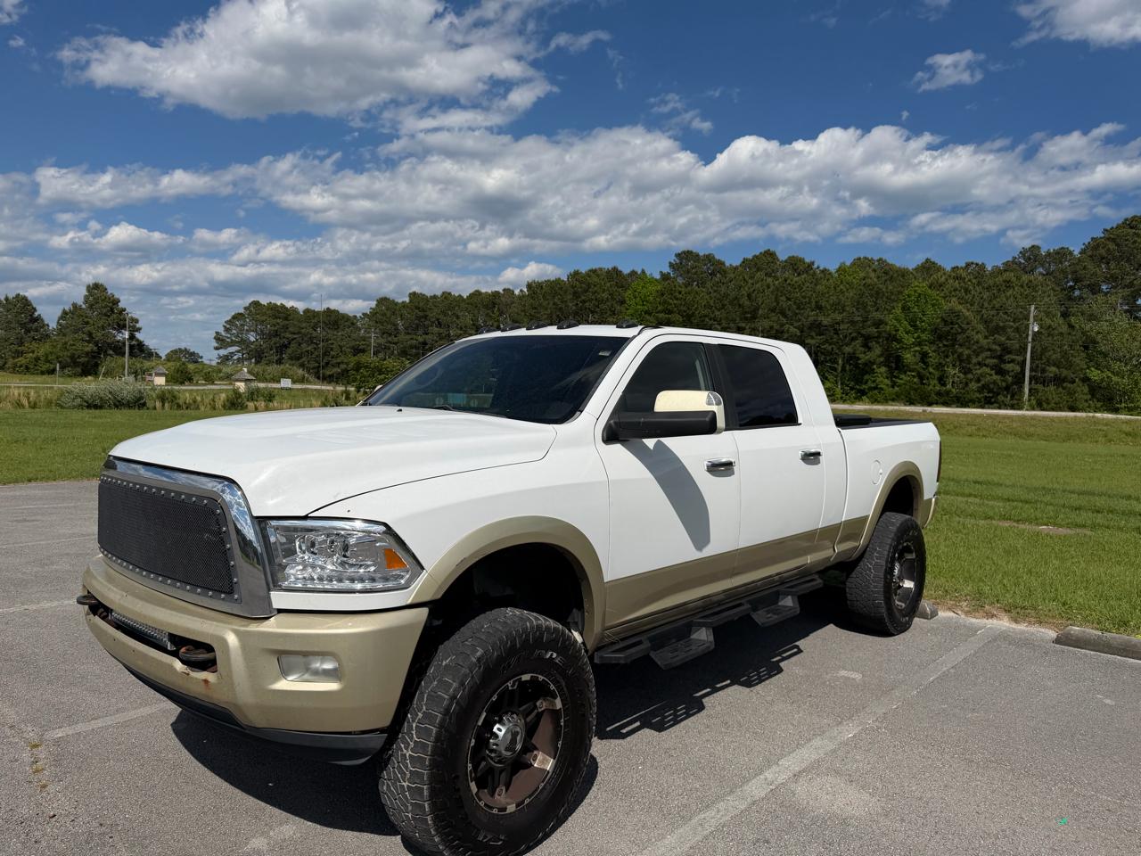 2011 Dodge Ram 2500 Laramie Mega Cab 4WD
