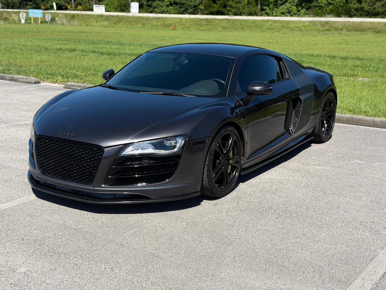 2012 Audi R8 5.2 Coupe quattro Auto R tronic