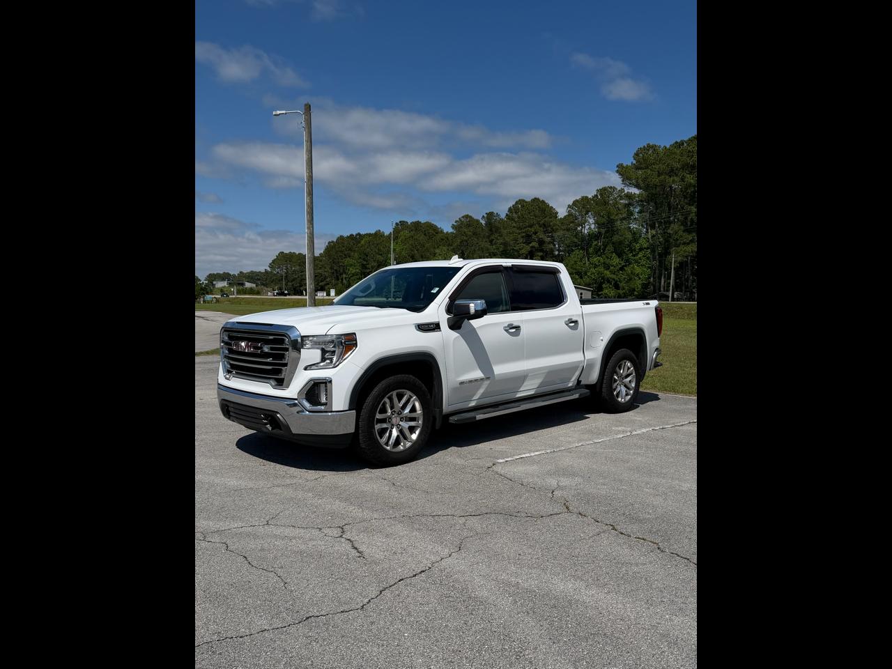 2022 GMC Sierra 1500 Limited SLT Crew Cab Short Box 4WD