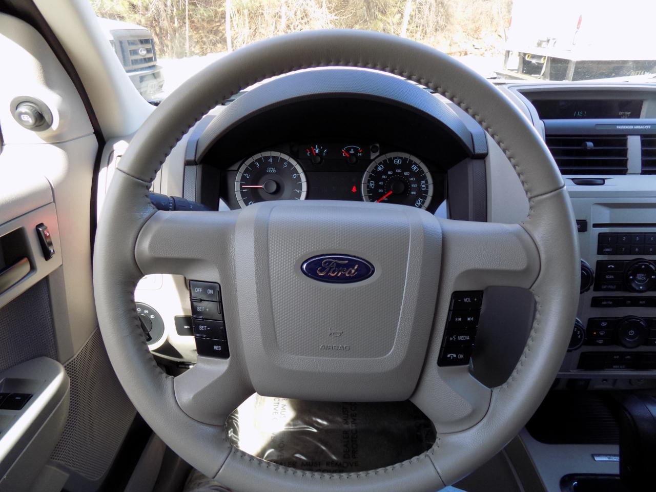 Ford Escape XLT 4WD 2012
