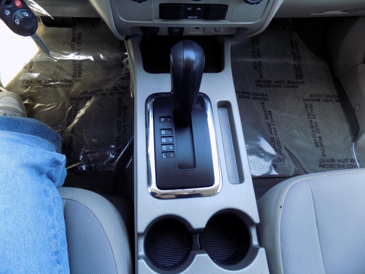 Ford Escape XLT 4WD 2012