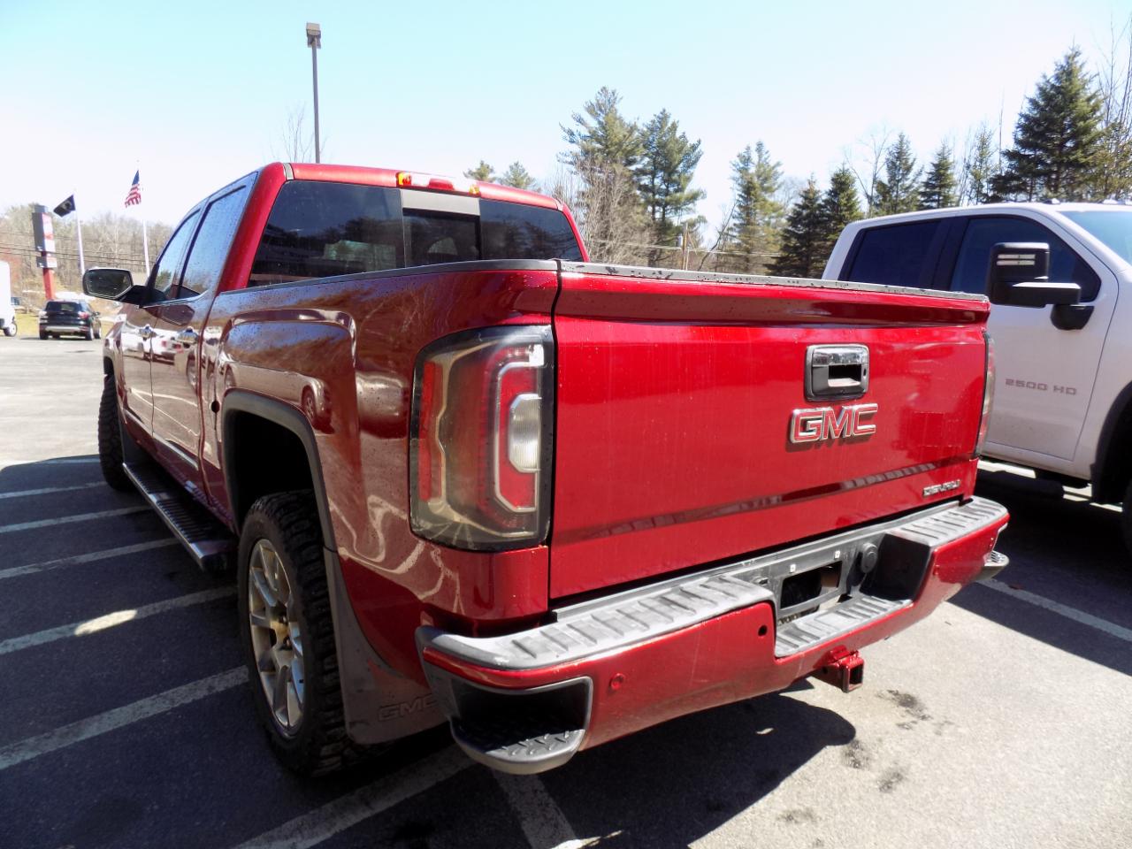 GMC Sierra 1500 Denali Crew Cab Long Box 4WD 2018