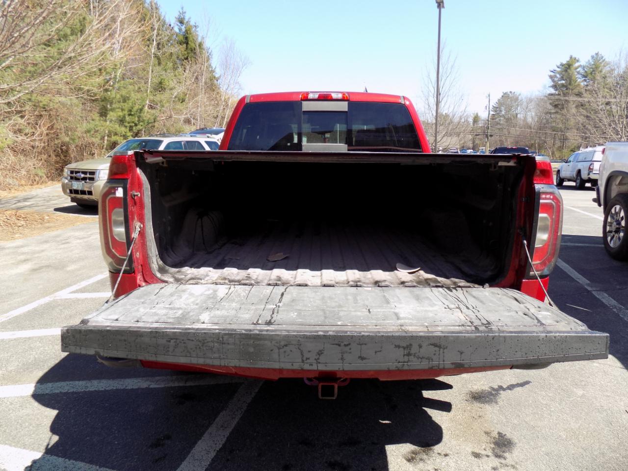 GMC Sierra 1500 Denali Crew Cab Long Box 4WD 2018