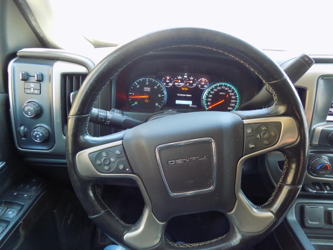 GMC Sierra 1500 Denali Crew Cab Long Box 4WD 2018