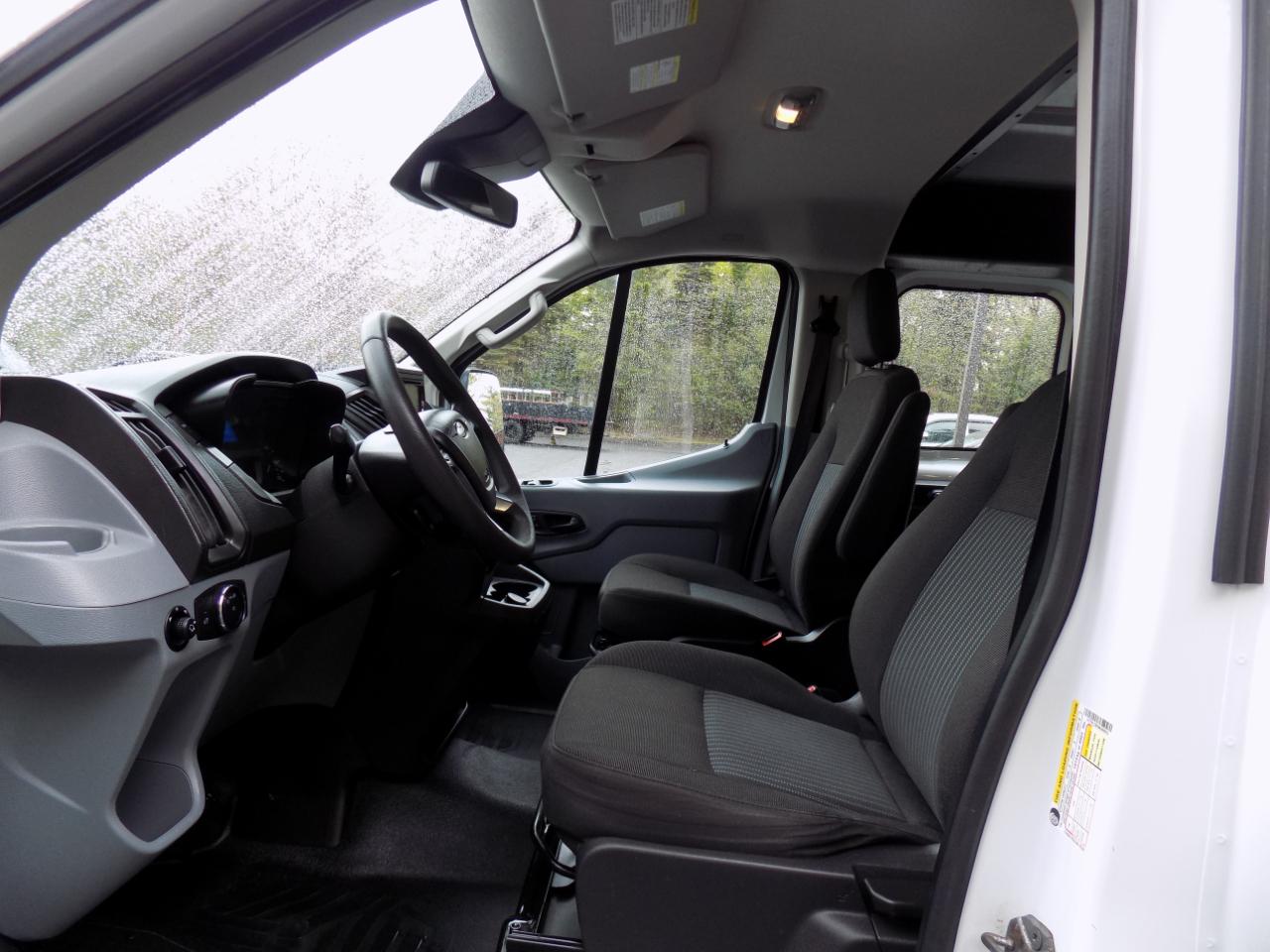 Ford Transit 250 Van Low Roof 60/40 Pass.130-in. WB 2017