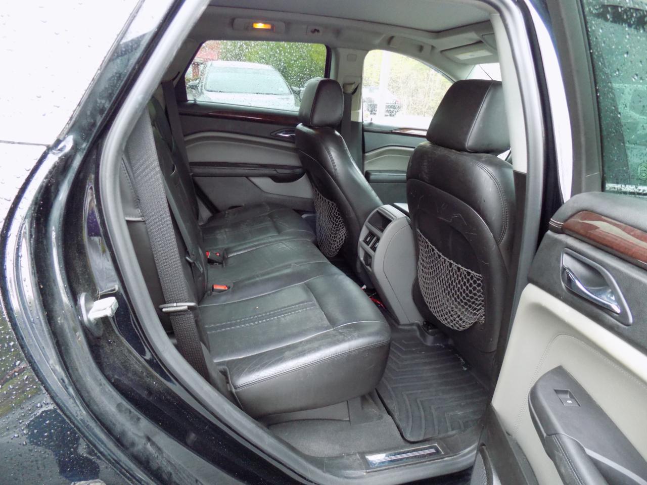 Cadillac SRX Luxury Collection AWD 2011