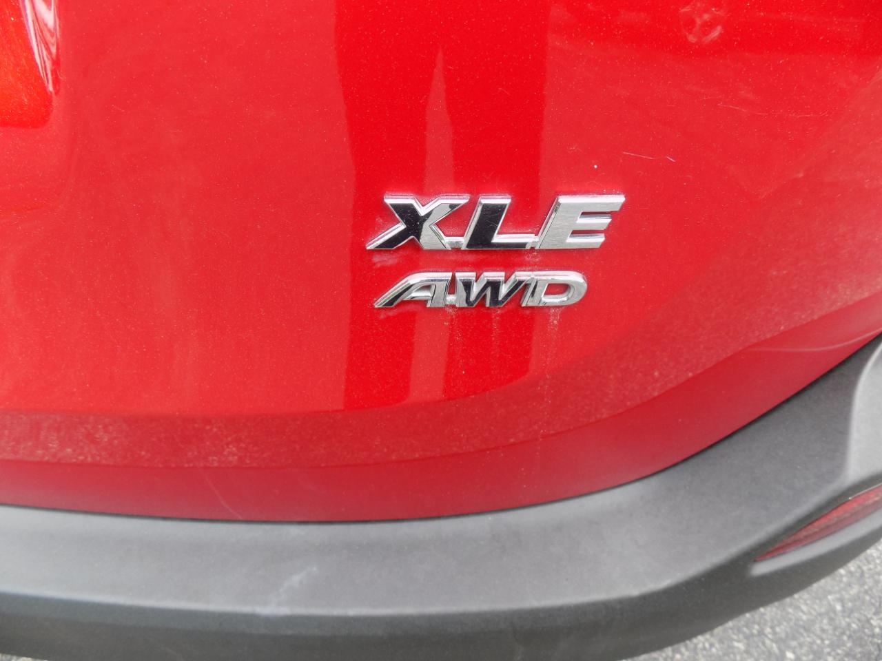 Toyota RAV4 XLE AWD 2013