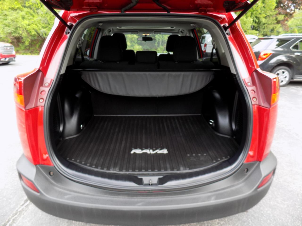 Toyota RAV4 XLE AWD 2013