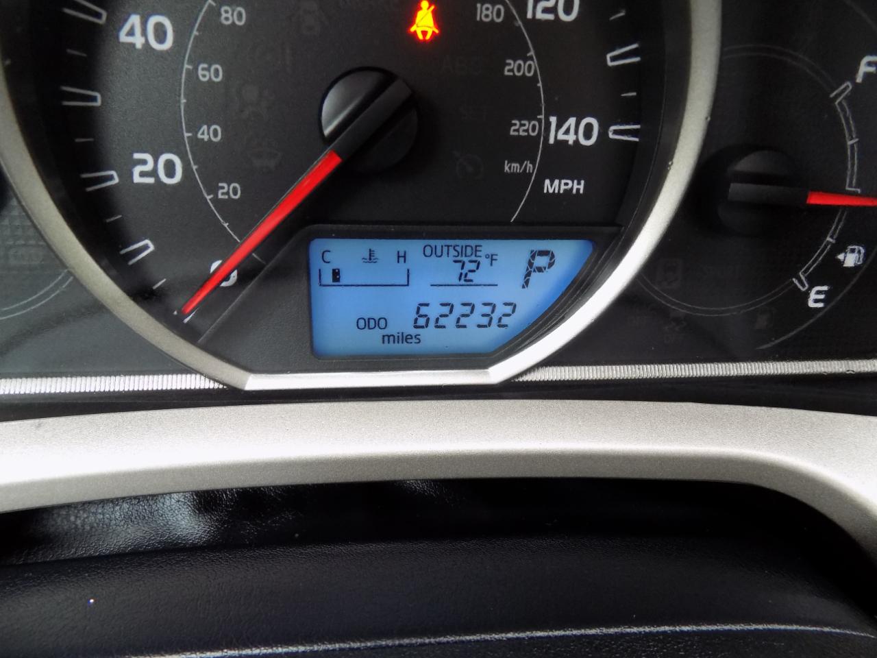 Toyota RAV4 XLE AWD 2013
