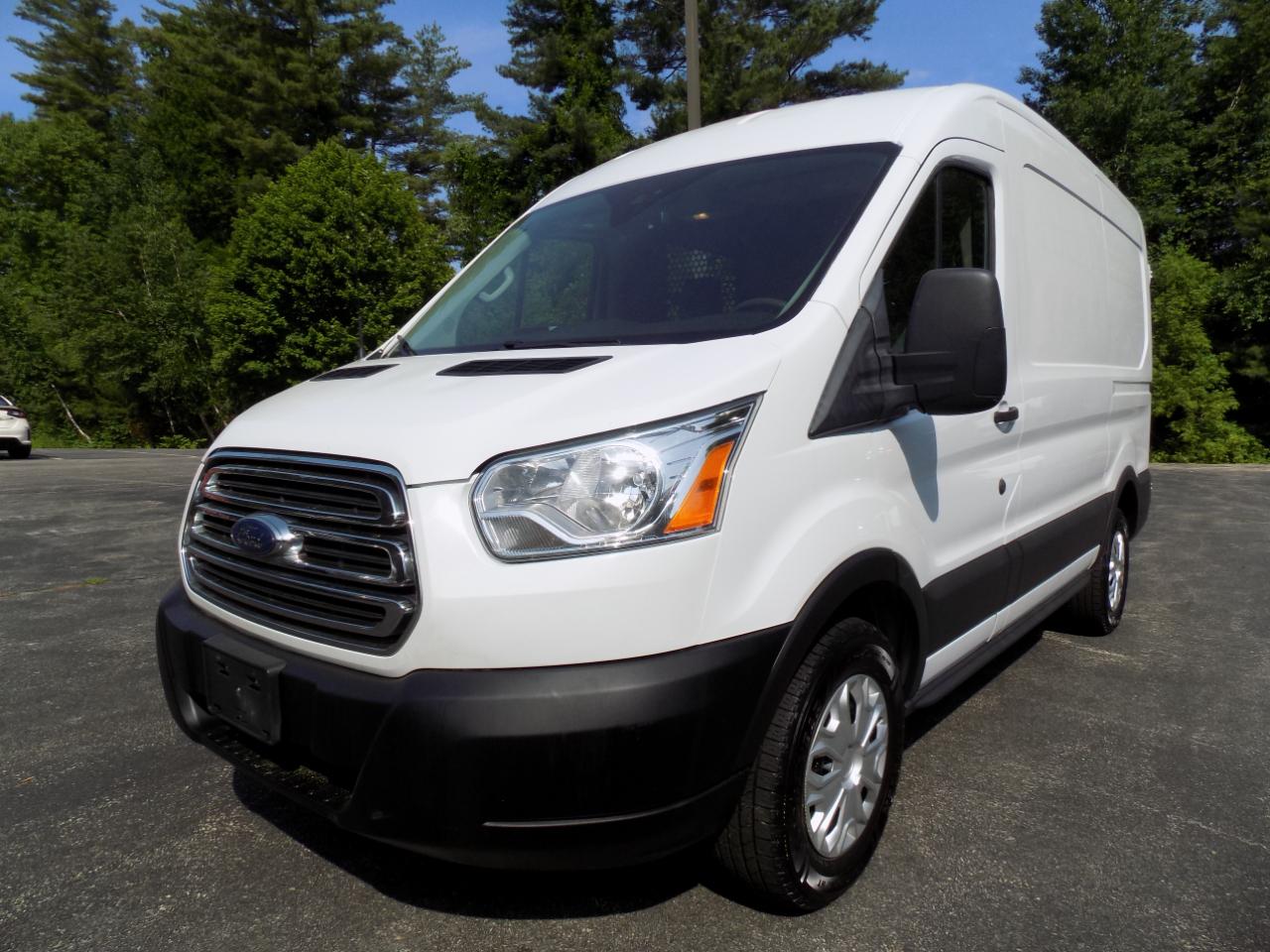Ford Transit 250 Van Med. Roof w/Sliding Pass. 130-in. WB 2018