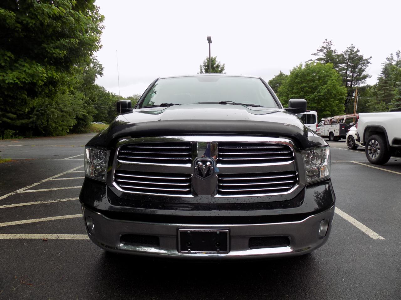 RAM 1500 SLT Quad Cab 4WD 2016