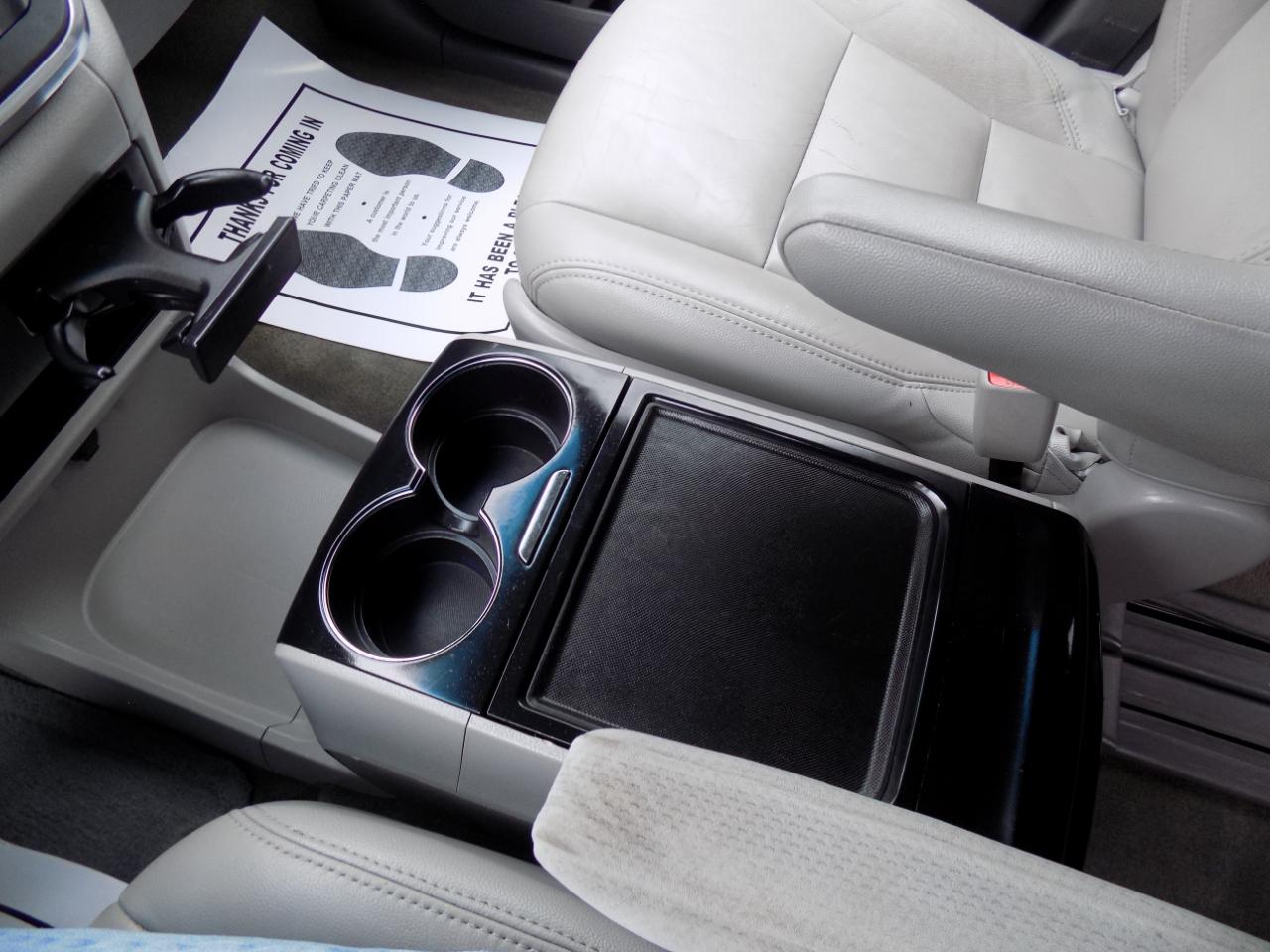 Toyota Sienna LE 8-Passenger 2017