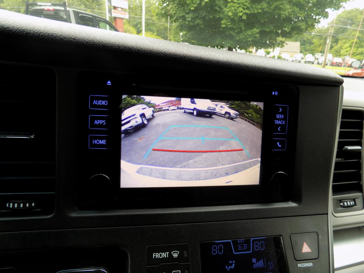 Toyota Sienna LE 8-Passenger 2017
