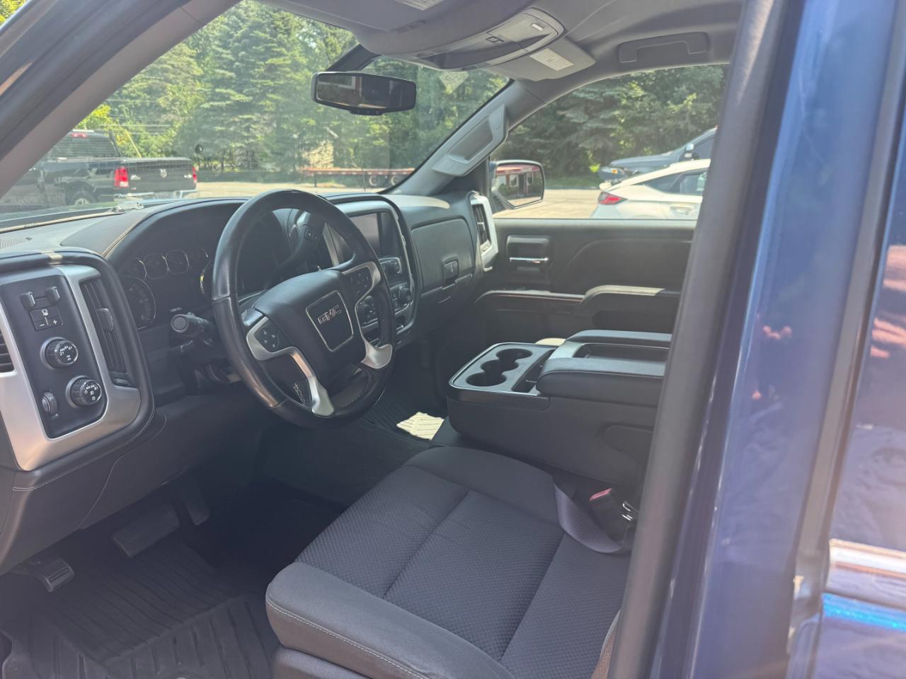 GMC Sierra 1500 SLE Double Cab 4WD 2017