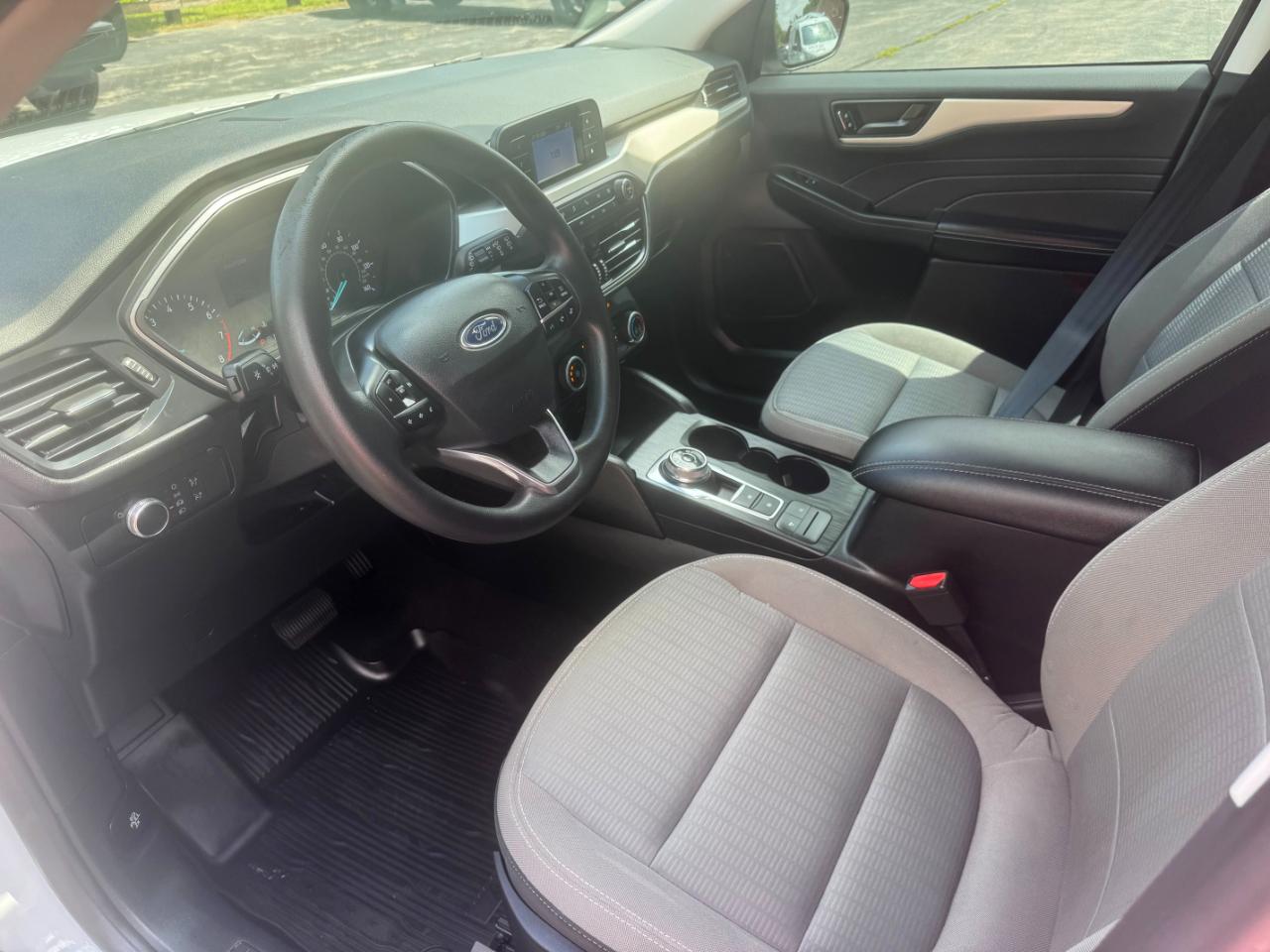 Ford Escape S 2022