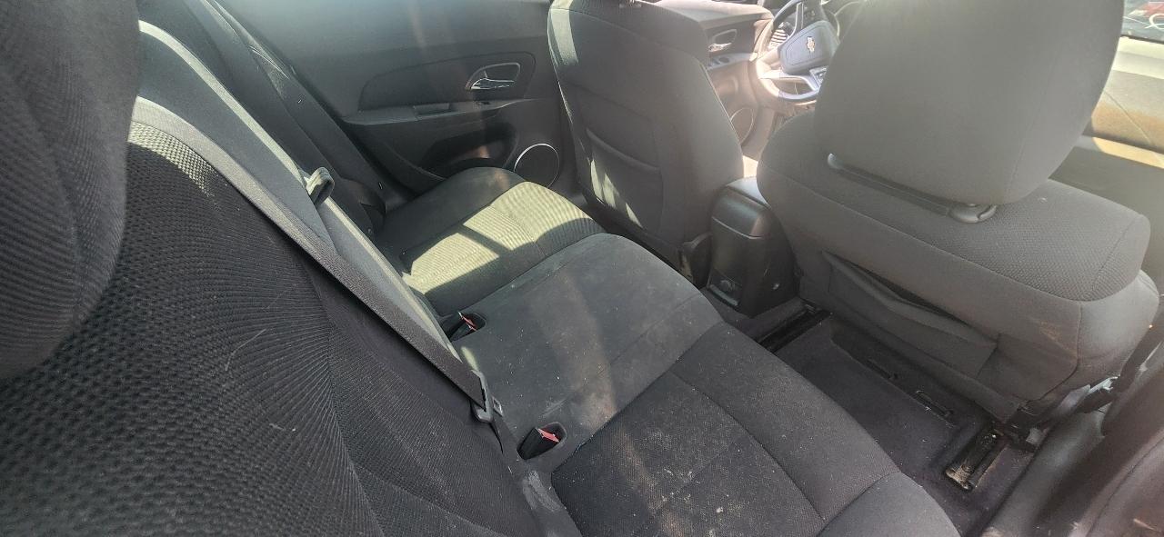 Chevrolet Cruze 1LT 2011