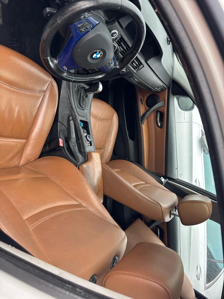 BMW 3-Series 328i xDrive 2010