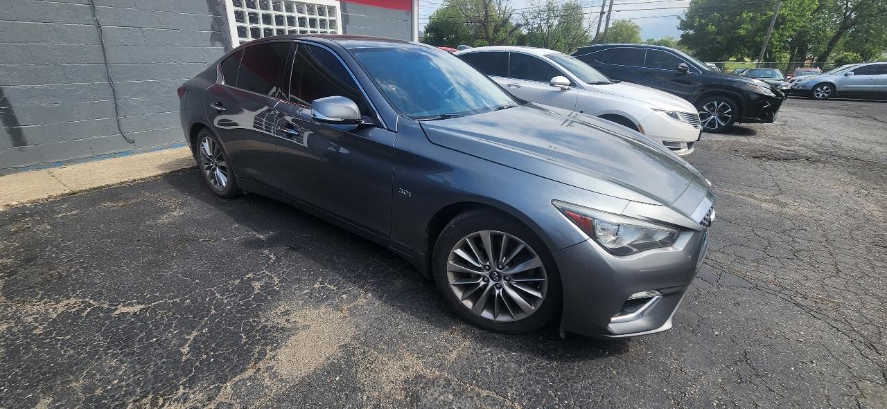 Infiniti Q50 3.0t LUXE AWD 2018
