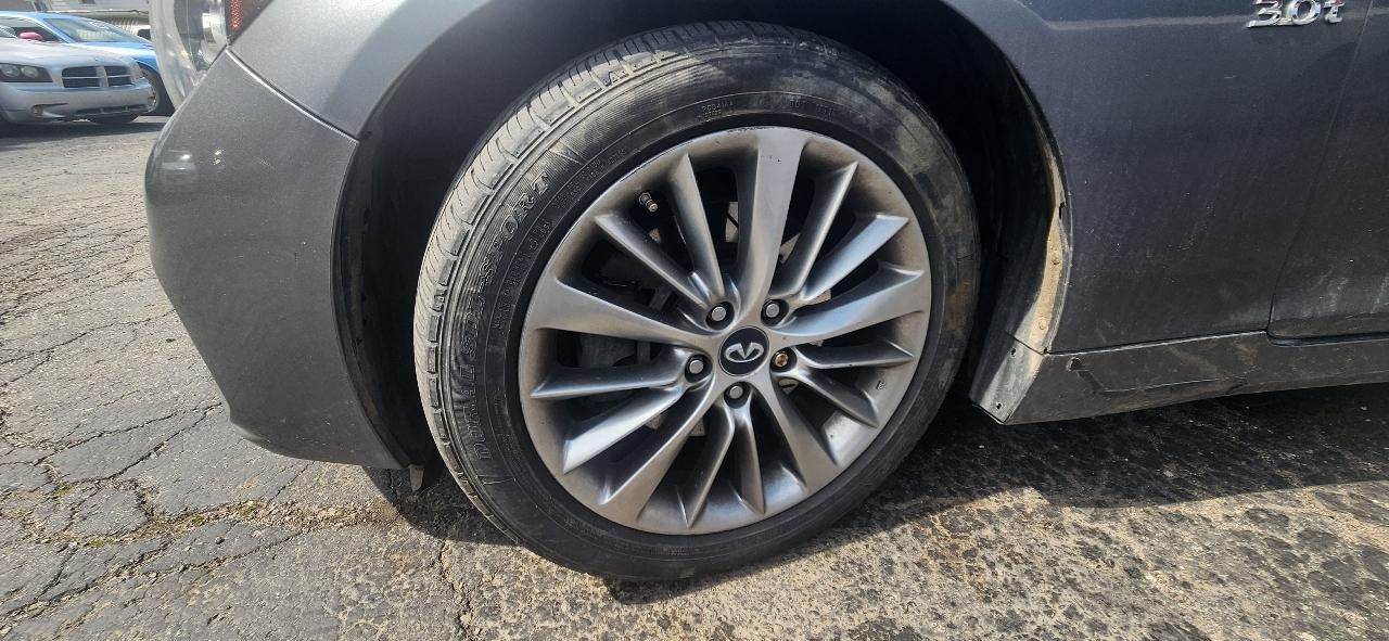 Infiniti Q50 3.0t LUXE AWD 2018