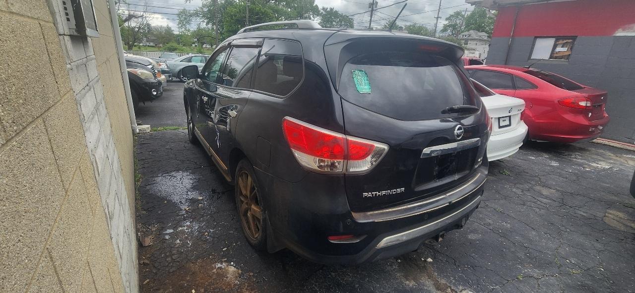 Nissan Pathfinder S 4WD 2014