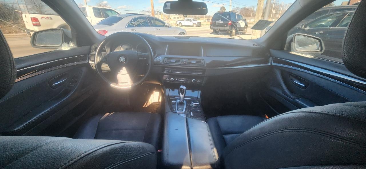 BMW 5-Series 528i xDrive 2014