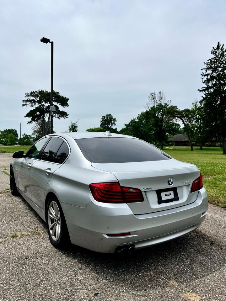 BMW 5-Series 528i xDrive 2014