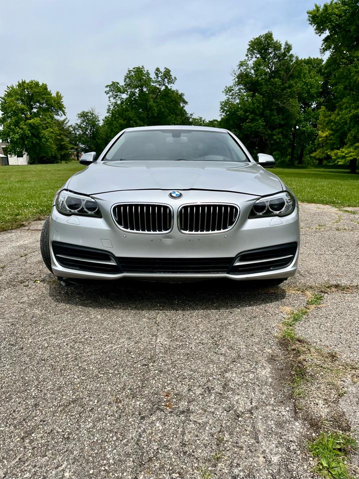 BMW 5-Series 528i xDrive 2014