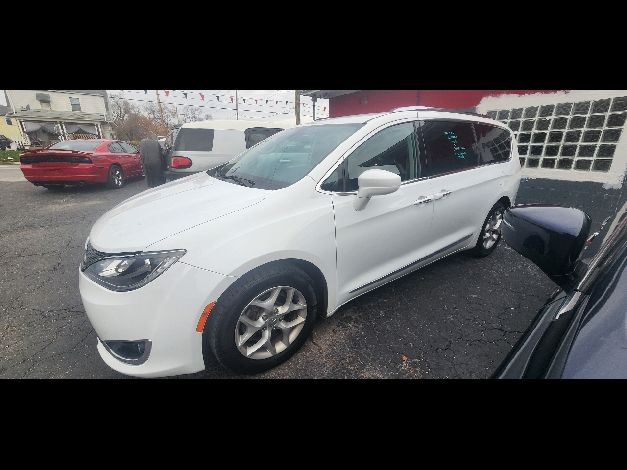 Chrysler Pacifica Touring-L Plus 2017