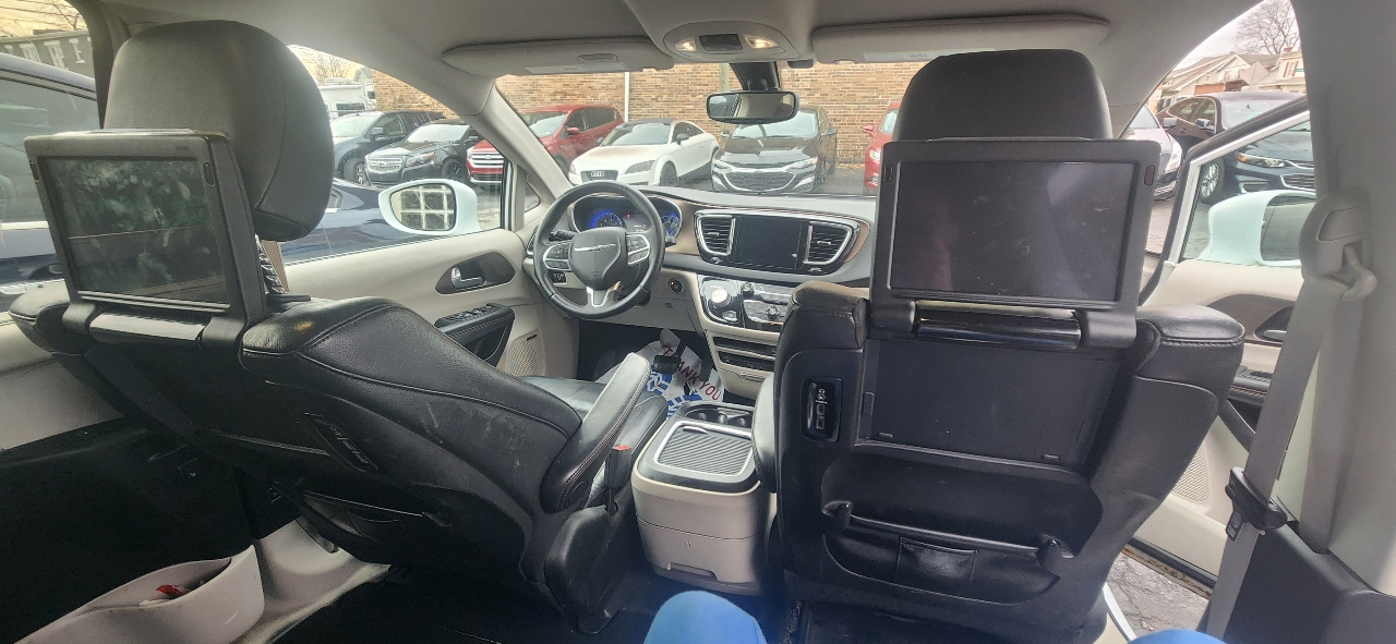 Chrysler Pacifica Touring-L Plus 2017