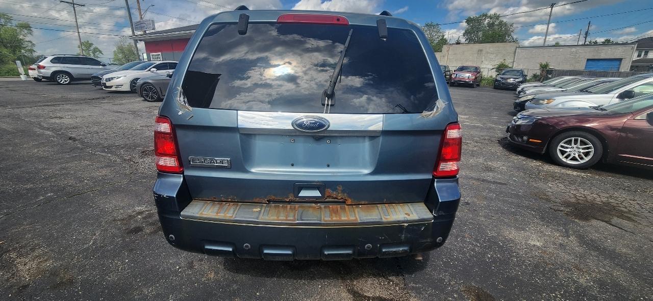 Ford Escape Limited FWD 2010