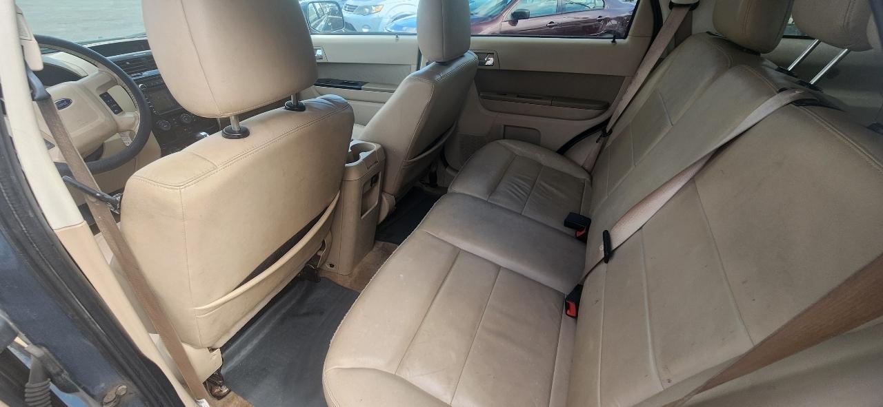 Ford Escape Limited FWD 2010
