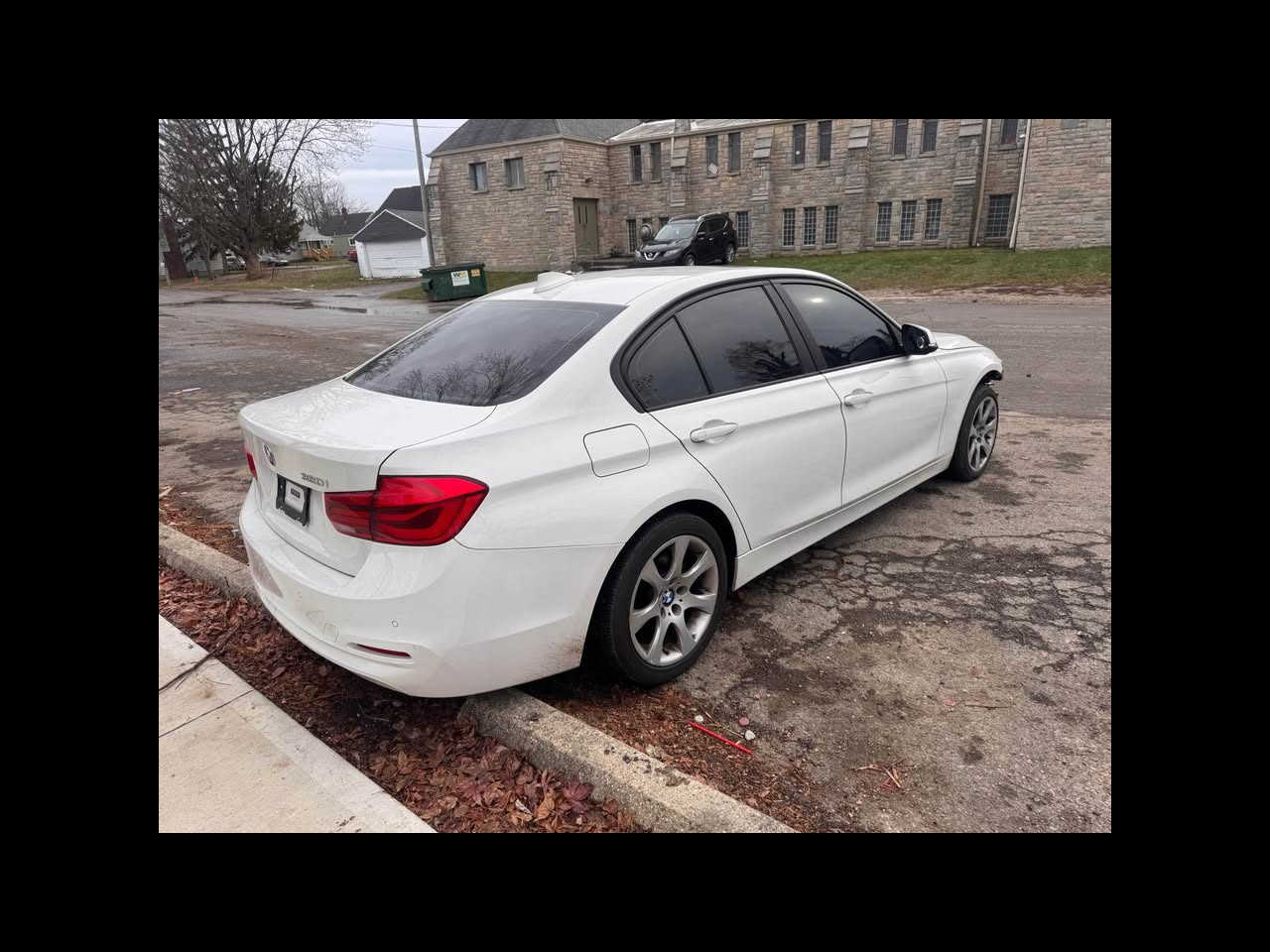 2016 BMW 3-Series 320i Sedan