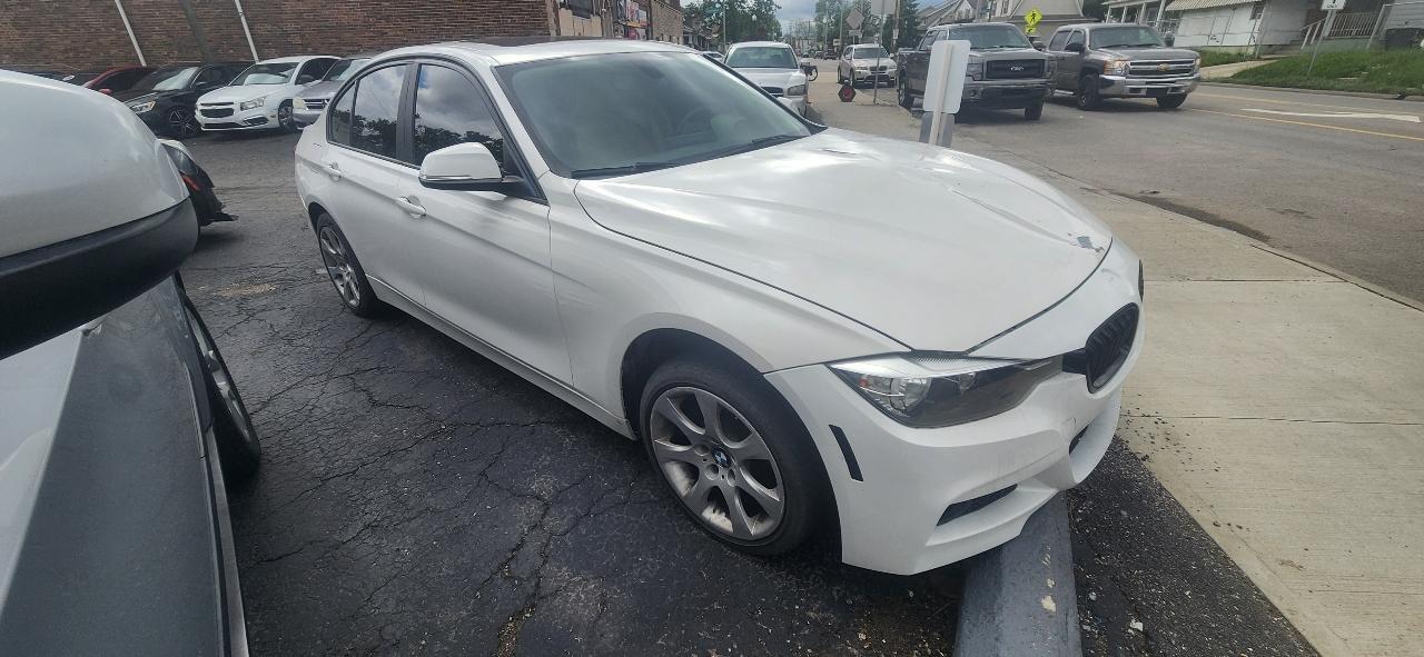 BMW 3-Series 320i Sedan 2016