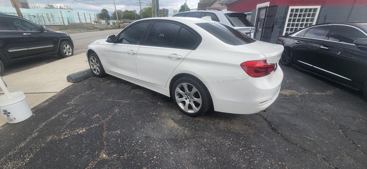 BMW 3-Series 320i Sedan 2016