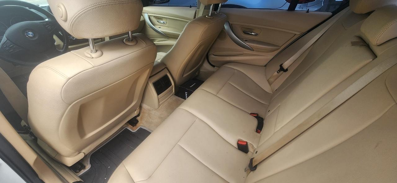 BMW 3-Series 320i Sedan 2016