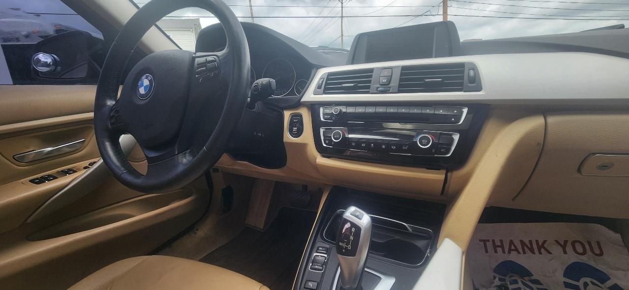 BMW 3-Series 320i Sedan 2016