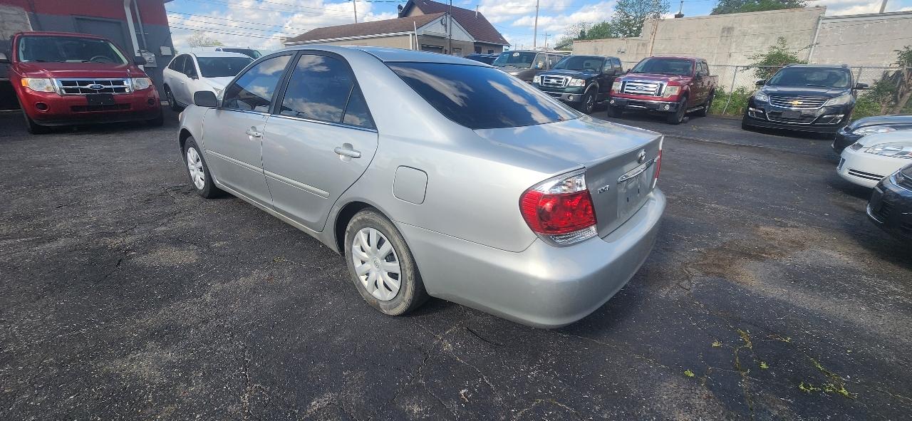 Toyota Camry Standard 2005