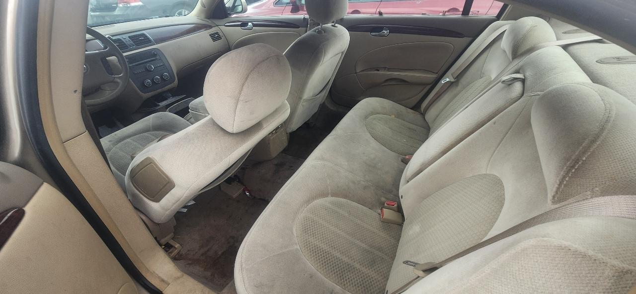 Buick Lucerne CX 2006