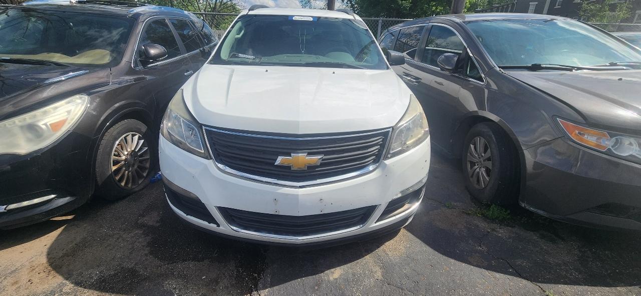 Chevrolet Traverse LS FWD w/PDC 2017