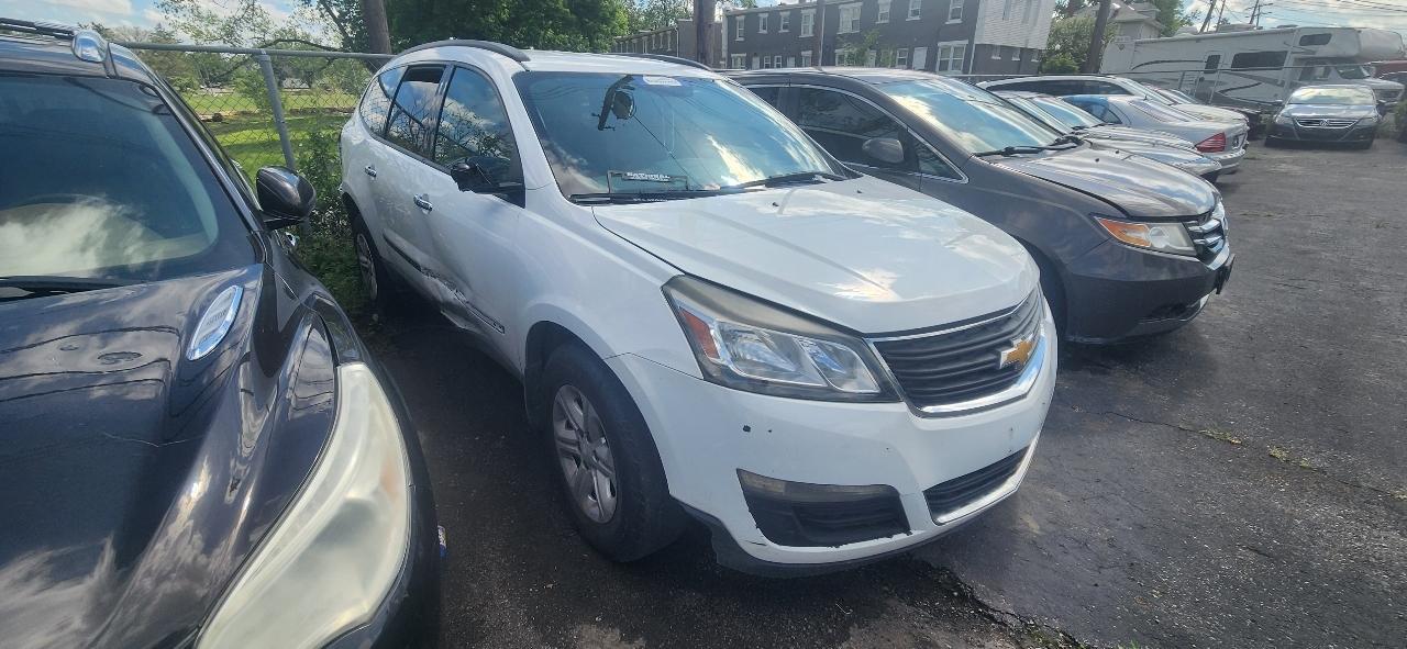 Chevrolet Traverse LS FWD w/PDC 2017