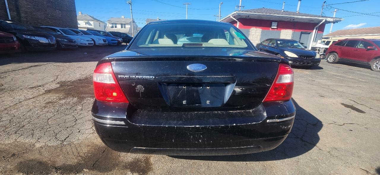 Ford Five Hundred SE 2006