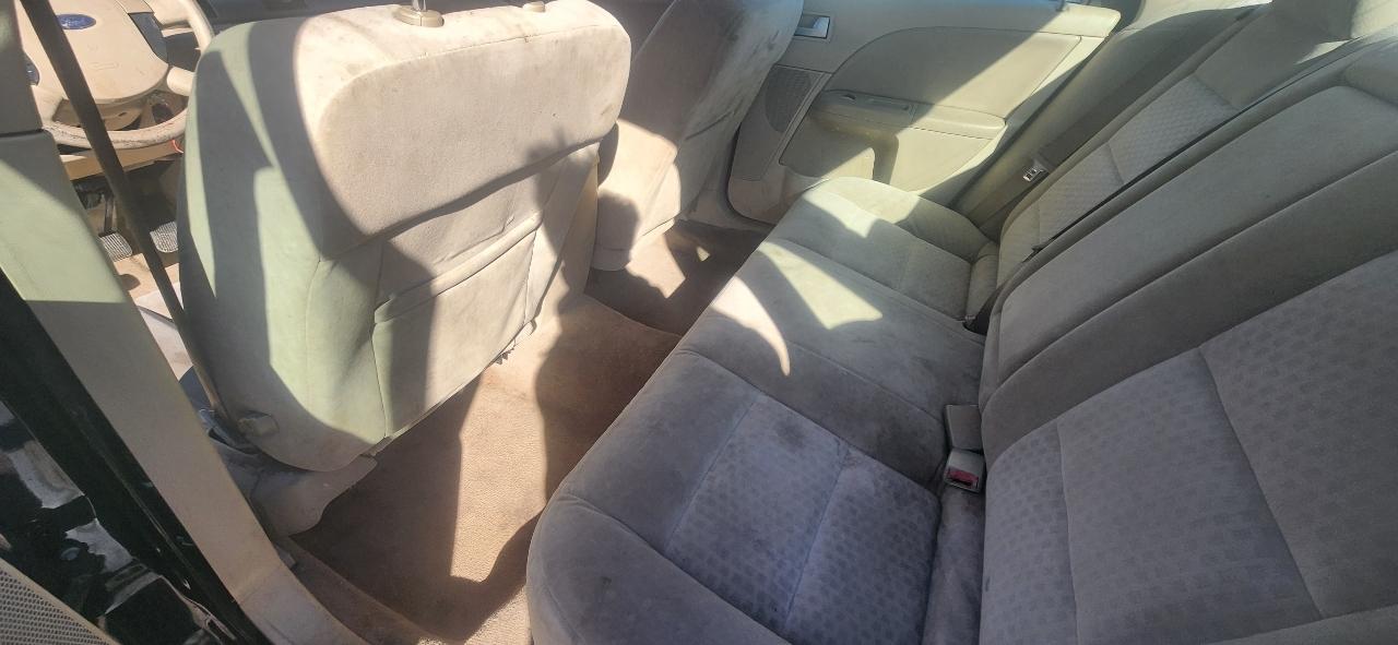 Ford Five Hundred SE 2006