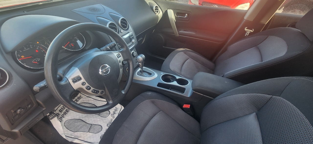 Nissan Rogue S 2WD 2011