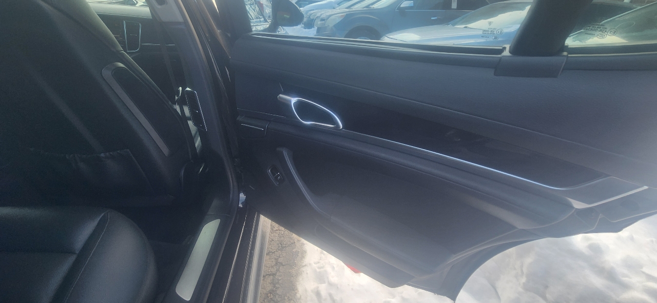 Porsche Panamera S 2012