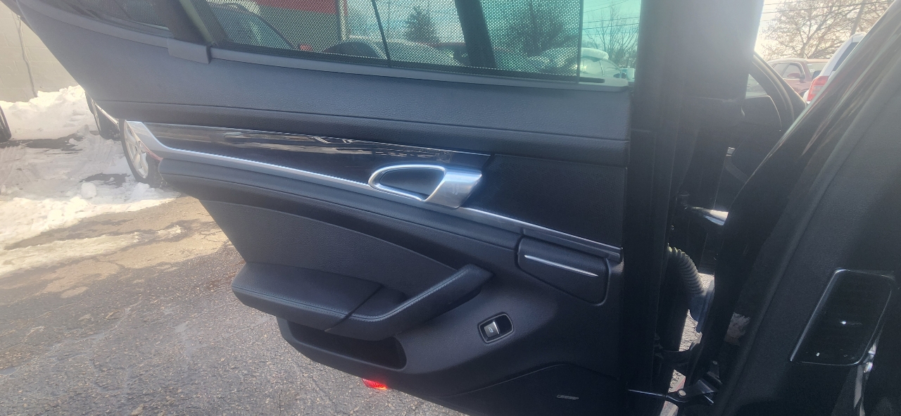 Porsche Panamera S 2012