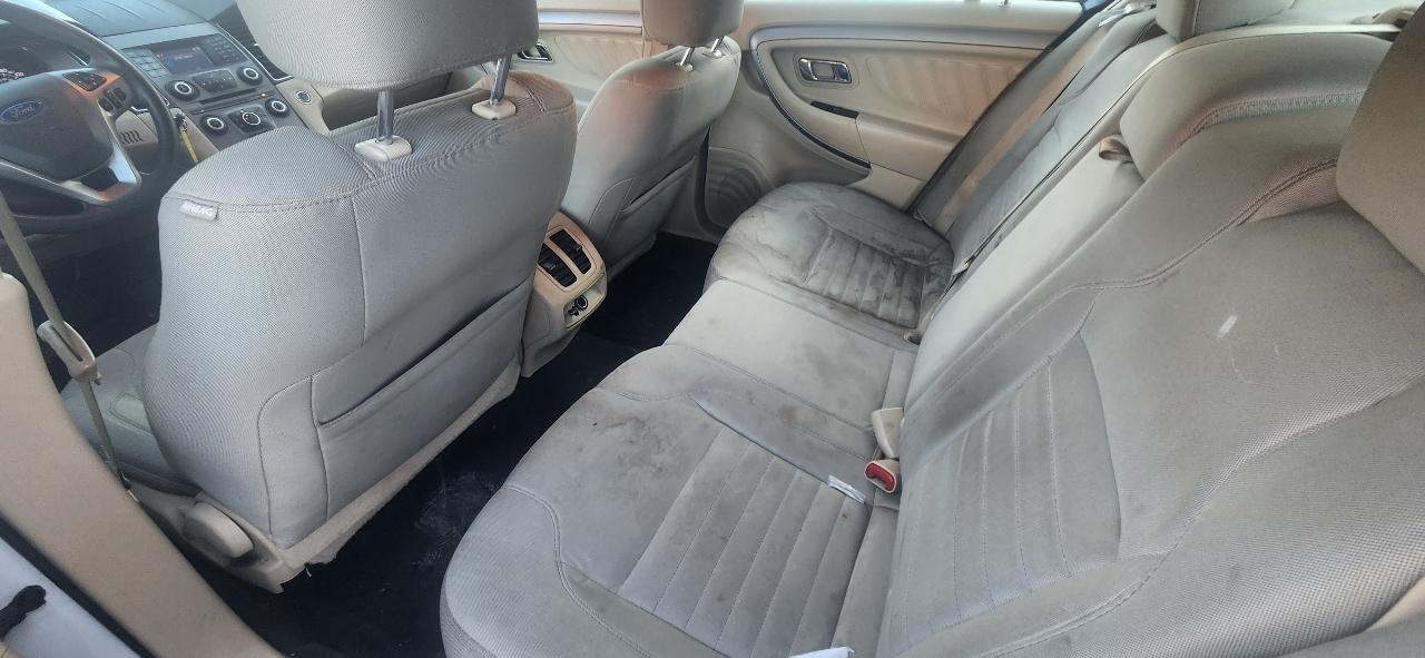 Ford Taurus SE FWD 2016